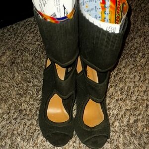 BAMBOO Elegant Black Cut-Out Heels